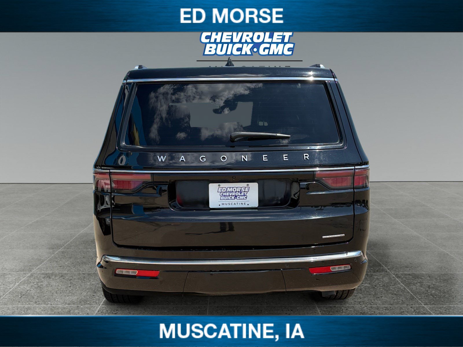Used 2024 Jeep Wagoneer Series III AWD/4WD image 4