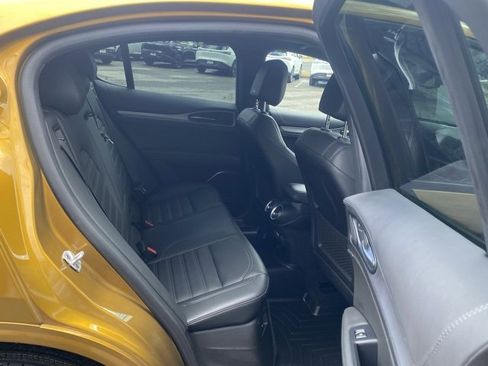 Used 2022 Alfa Romeo Stelvio Veloce image 43