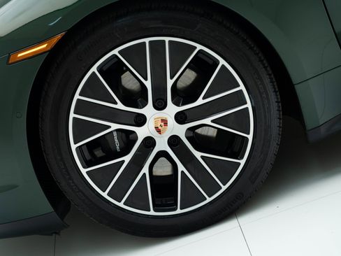 New 2026 Porsche Taycan image 12