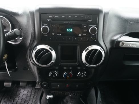 Used 2013 Jeep Wrangler Rubicon w/ Trailer Tow Group image 16