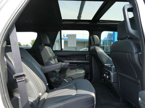 Certified 2023 Ford Expedition Platinum AWD/4WD image 15