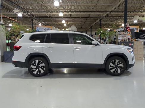 Used 2025 Volkswagen Atlas SE AWD/4WD image 7