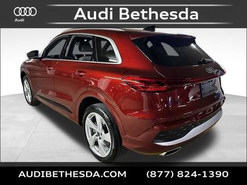Used 2025 Audi Q5 Premium Plus w/ Premium Plus AWD/4WD image 5