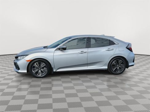 Used 2018 Honda Civic EX image 5