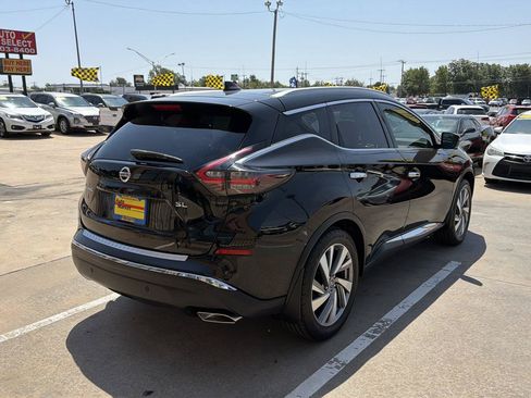 Used 2020 Nissan Murano SL w/ Moonroof Package FWD image 5