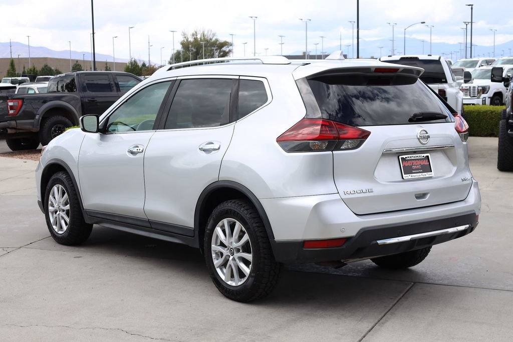 Used 2020 Nissan Rogue SV AWD/4WD image 4