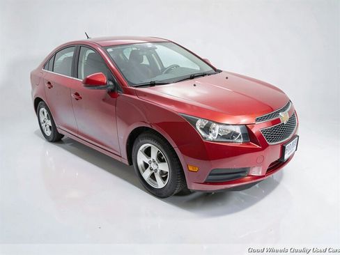 Used 2013 Chevrolet Cruze LT w/ All-Star Edition FWD image 3