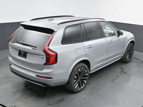 New 2026 Volvo XC90 B6 Ultra w/ Protection Package Premier image 37