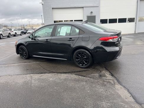 Used 2022 Toyota Corolla LE image 13