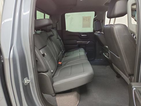 Used 2021 Chevrolet Silverado 1500 LTZ AWD/4WD image 9