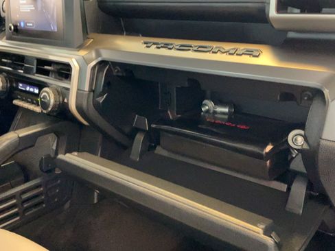Used 2025 Toyota Tacoma SR5 RWD image 35