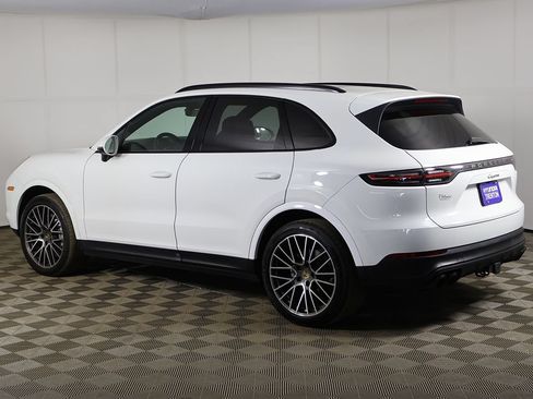 Used 2022 Porsche Cayenne Platinum Edition AWD/4WD image 12