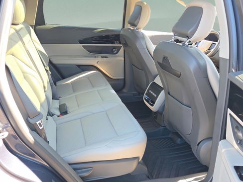 Used 2024 Lincoln Nautilus Premier w/ Equipment Group 102A image 36