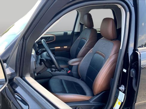 Used 2021 Ford Bronco Sport Outer Banks w/ Outer Banks Package (96D) AWD/4WD image 8