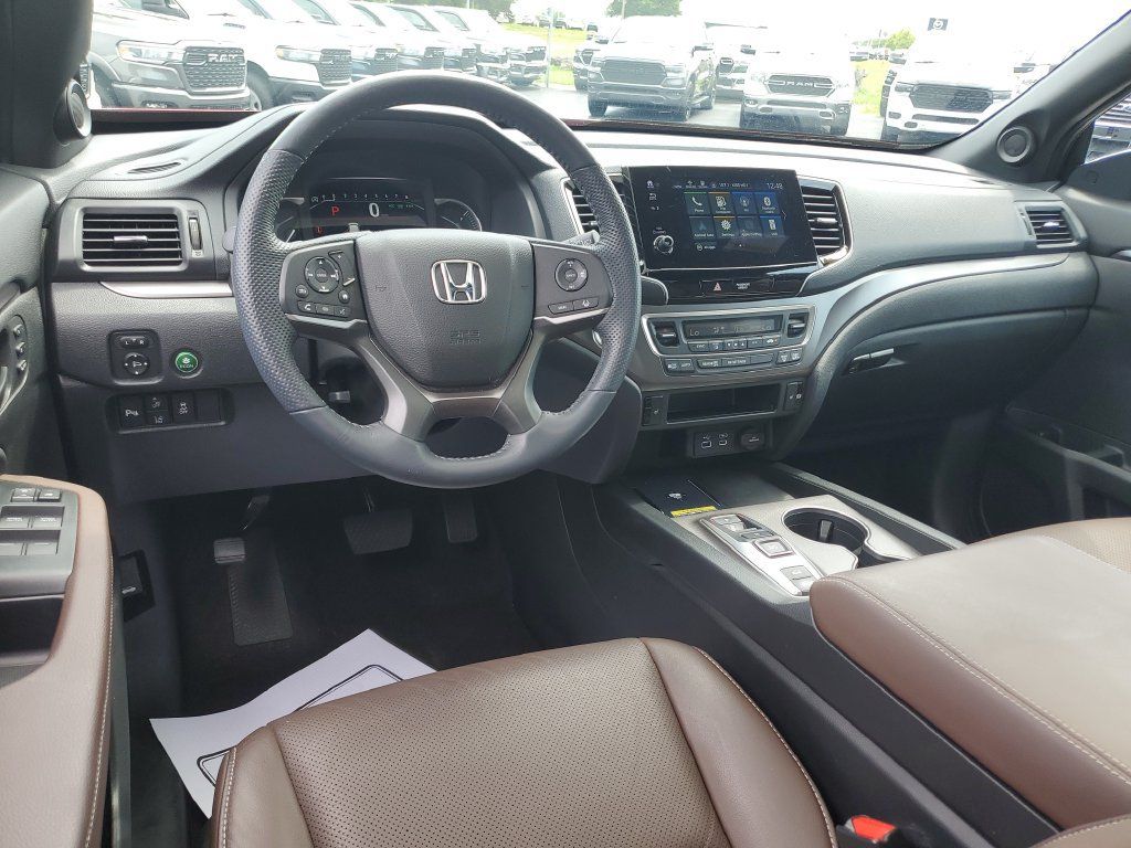 Used 2024 Honda Passport EX-L image 10