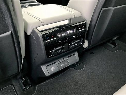 Certified 2026 Acura MDX FWD w/ Technology Package image 30
