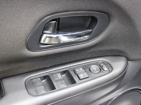 Used 2022 Honda HR-V Sport image 16