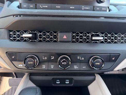 Used 2023 Honda Accord EX image 14