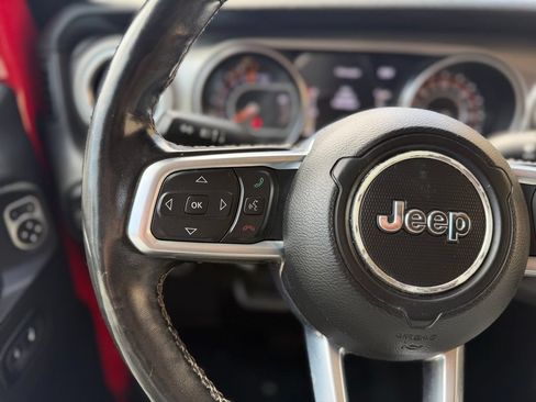Used 2020 Jeep Gladiator Overland AWD/4WD image 40