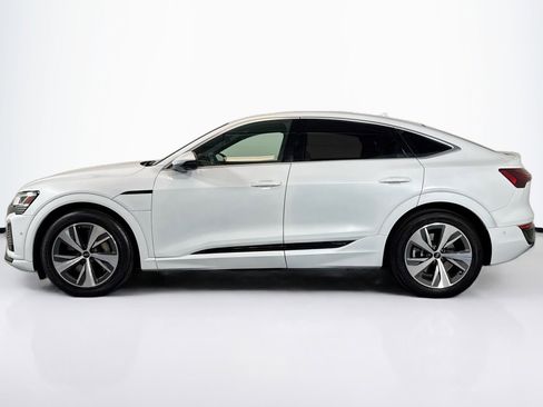 Used 2024 Audi Q8 e-tron Premium Plus w/ Premium Plus Package AWD/4WD image 8
