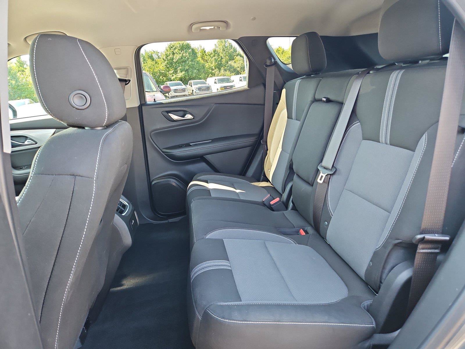 Used 2023 Chevrolet Blazer LT FWD image 11
