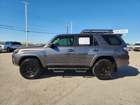 Used 2020 Toyota 4Runner TRD Pro AWD/4WD image 4