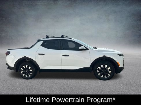 Used 2025 Hyundai Santa Cruz SEL FWD image 4