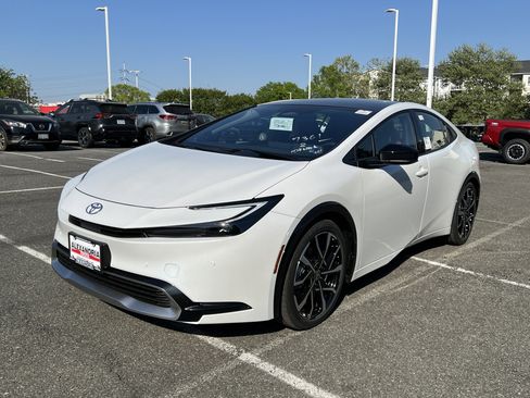 New 2026 Toyota Prius Plug-In Hybrid image 1