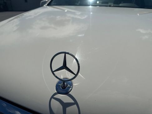 Used 2010 Mercedes-Benz E 350 Sedan image 44