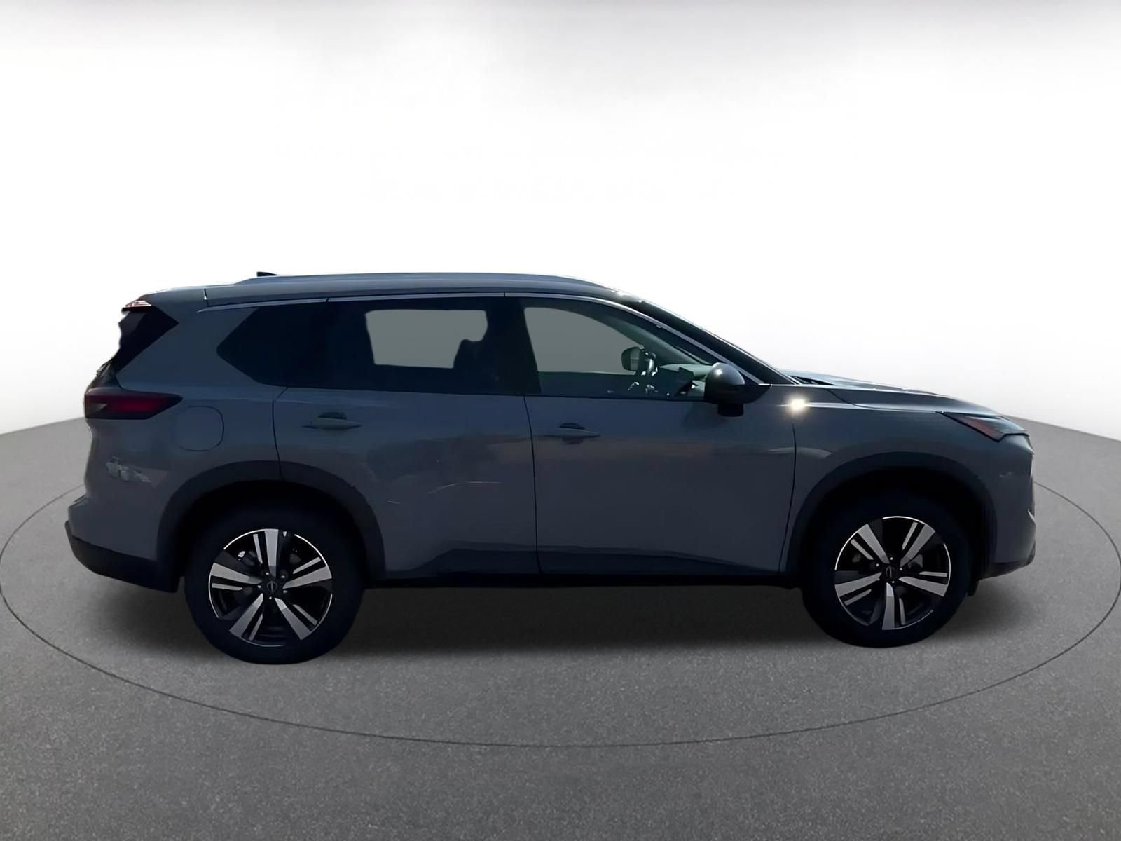 Used 2026 Nissan Rogue SL FWD image 15