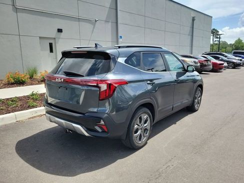 Used 2024 Kia Seltos S FWD image 2