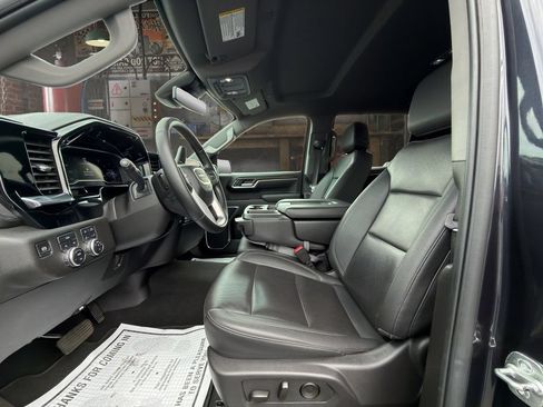 Certified 2025 GMC Sierra 1500 SLT AWD/4WD image 13