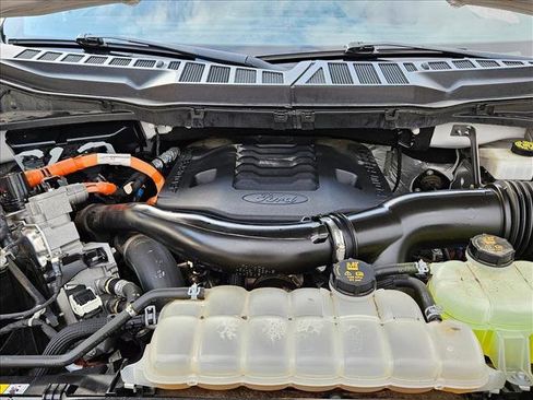 Used 2021 Ford F150 Lariat w/ Max Trailer Tow Package image 23