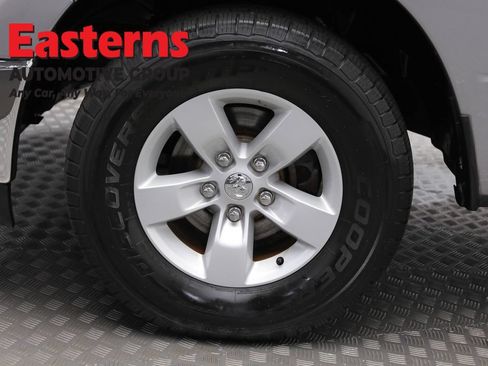 Used 2019 RAM 1500 Classic SLT AWD/4WD image 31