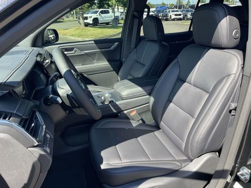 New 2026 GMC Acadia Elevation w/ Black Edition image 19