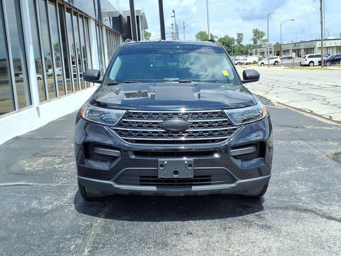 Used 2023 Ford Explorer XLT w/ Class IV Trailer Tow Package RWD image 2