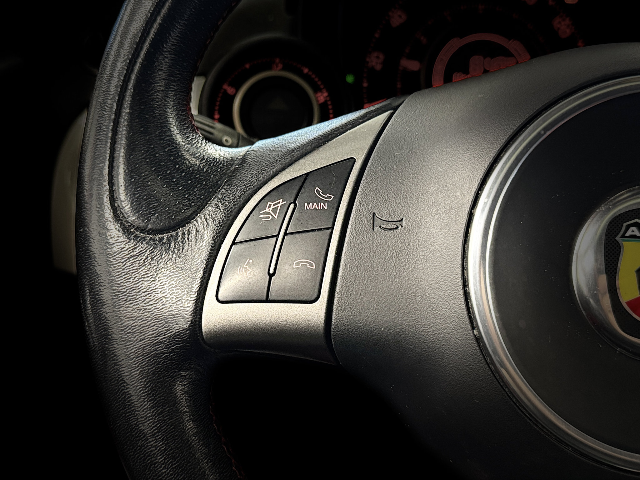 Used 2013 FIAT 500 Abarth w/ Beats Audio Pkg FWD image 15
