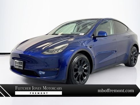 Used 2021 Tesla Model Y Long Range AWD/4WD image 1