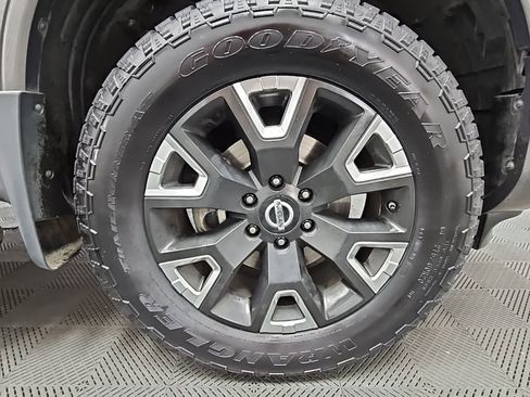 Used 2020 Nissan Titan Platinum Reserve w/ Moonroof Package image 48