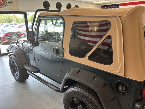 Used 2005 Jeep Wrangler SE AWD/4WD image 12