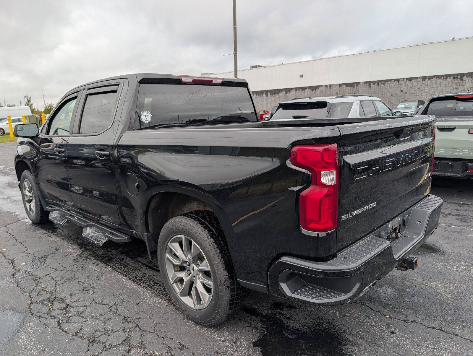 Used 2021 Chevrolet Silverado 1500 RST AWD/4WD image 6