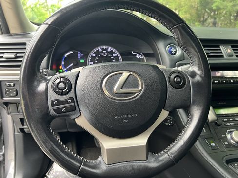 Used 2015 Lexus CT 200h Base 4dr Hatchback image 11