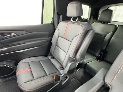 Used 2024 Chevrolet Traverse RS w/ LPO, Floor Liner Package AWD/4WD image 14