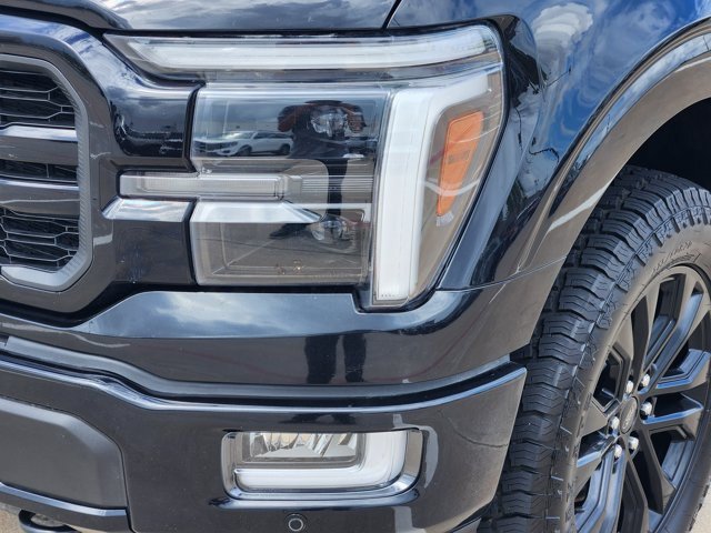 Used 2024 Ford F150 Lariat AWD/4WD image 9