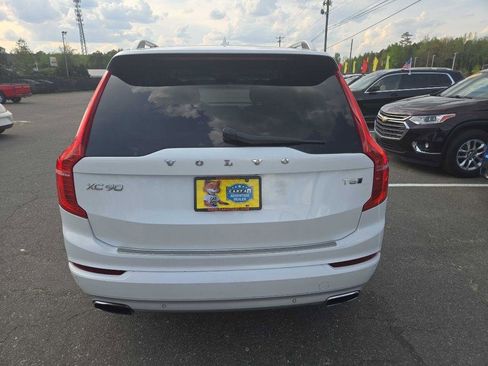 Used 2018 Volvo XC90 T6 Momentum w/ Convenience Package image 4