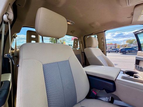 Used 2014 Ford F250 XLT w/ Snow Plow Prep Package image 25