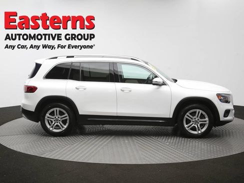Used 2021 Mercedes-Benz GLB 250 4MATIC image 49