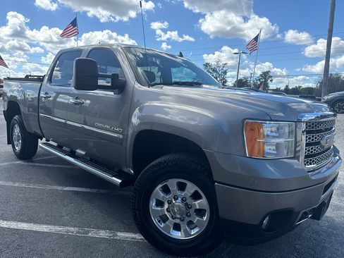 Used 2014 GMC Sierra 2500 Denali w/ Suspension Package, Off-Road image 47