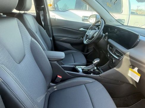Used 2025 Buick Encore GX Preferred image 6