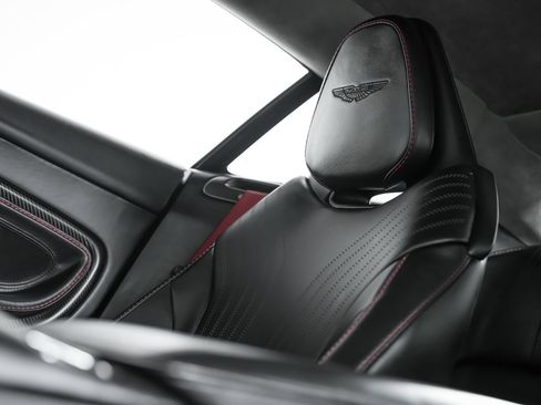 Used 2019 Aston Martin DB11 Coupe RWD image 88
